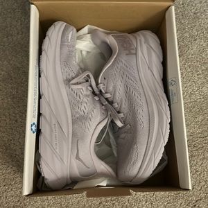 New in box Hoka Clifton 8 in light purple (lilac marble/ elderberry)
